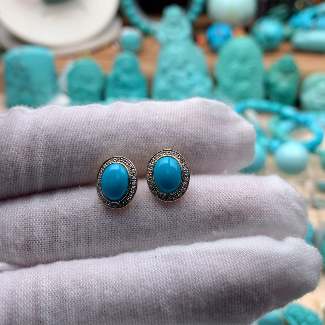 绿松石颈饰18K金镶嵌