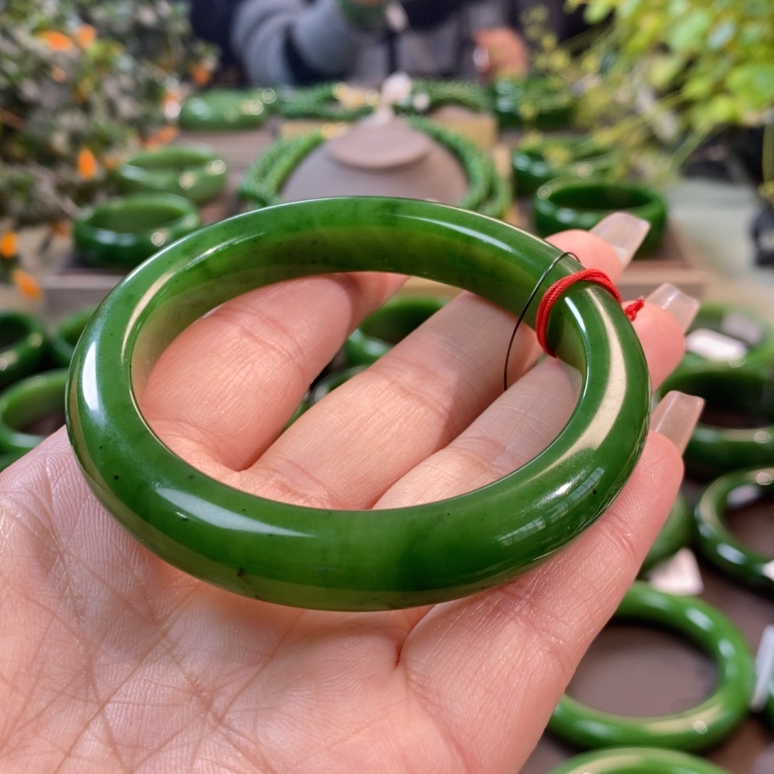 和田玉（碧玉）手镯未镶嵌