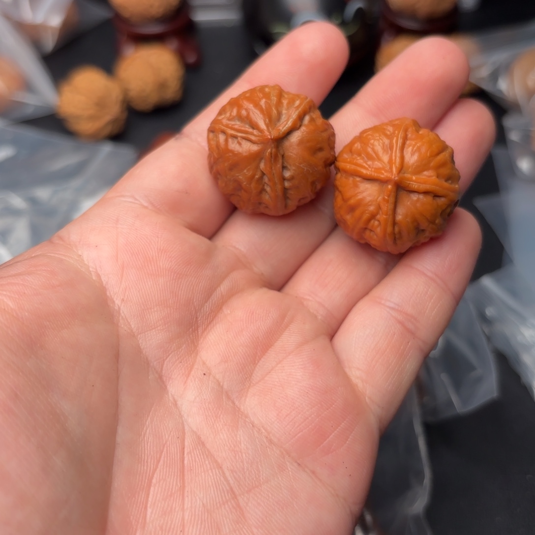 文玩核桃把件52000000