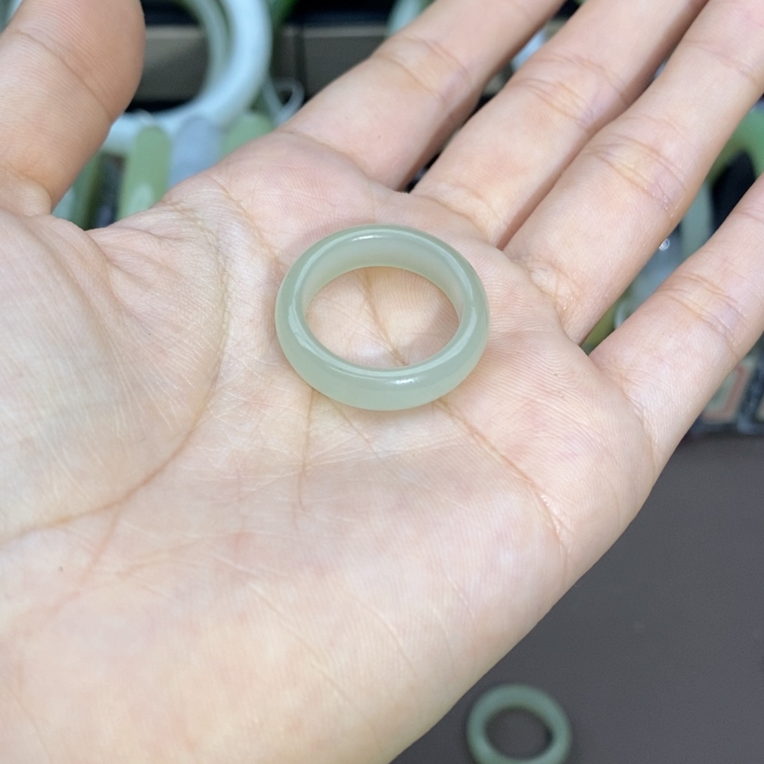 和田玉戒指未镶嵌