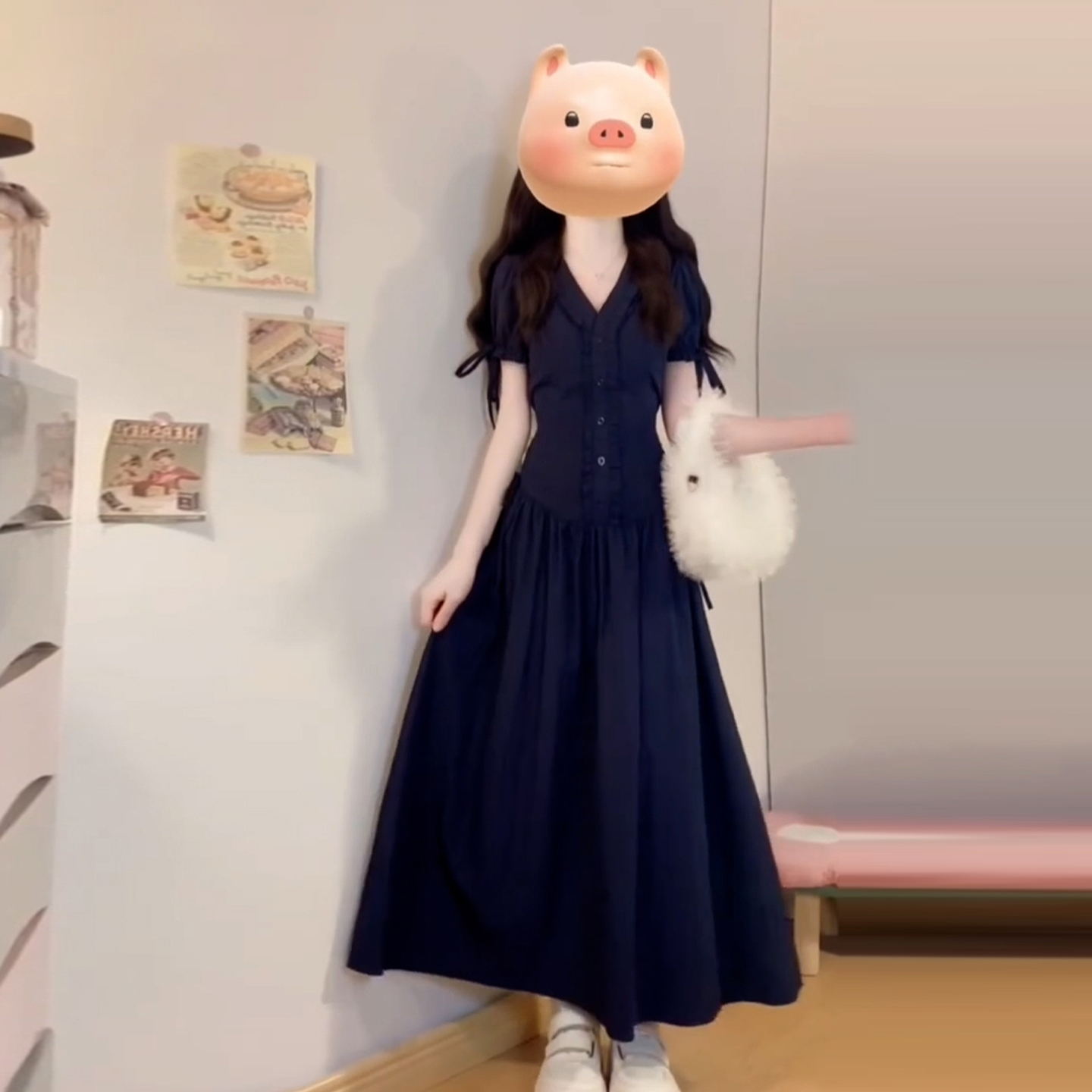 气质蓝色v领短袖连衣裙子女夏季2025新款高级感收腰显瘦长裙4877