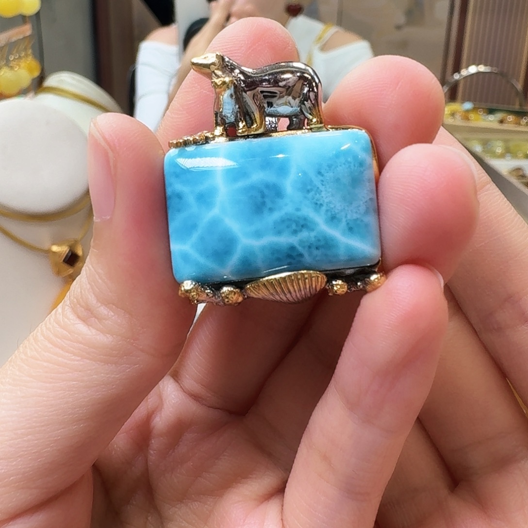 针钠钙石（海纹石）未镶嵌颈饰吊坠