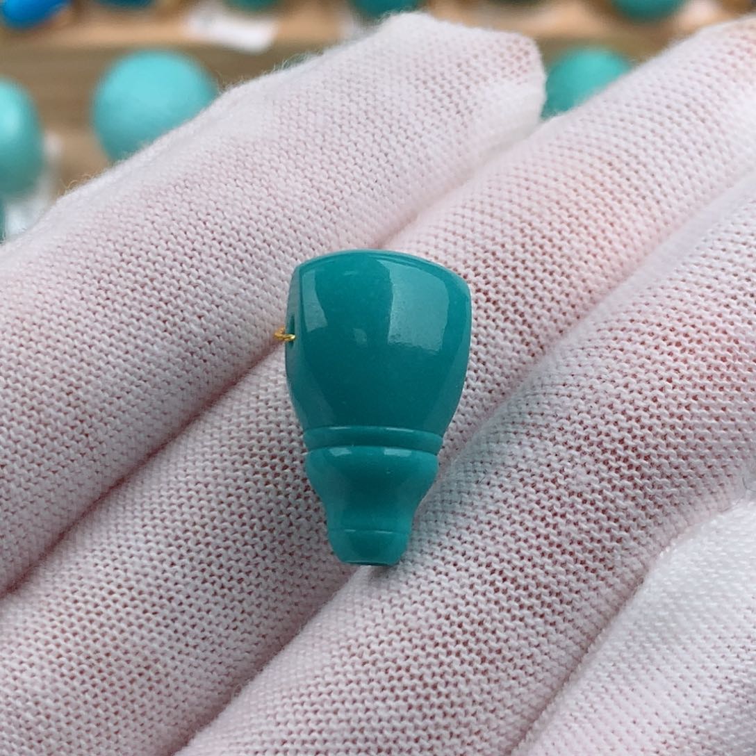 未镶嵌绿松石珠宝奇石不**人