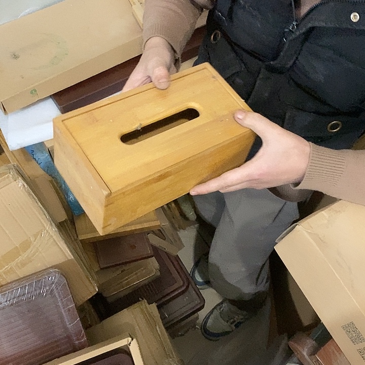 手工艺品琉璃纸巾盒瑕疵