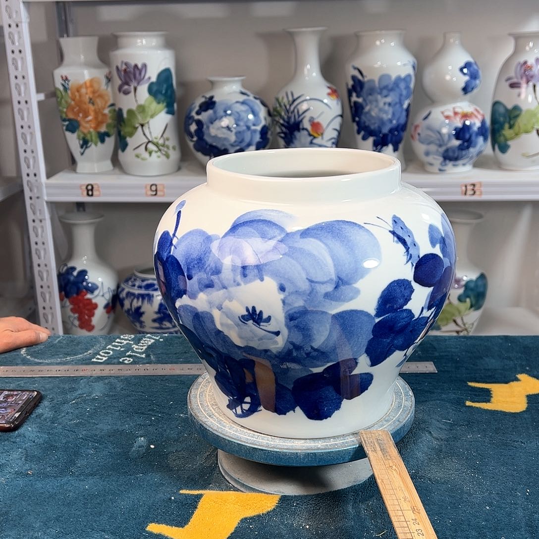 摆件景德镇陶瓷大口青牡