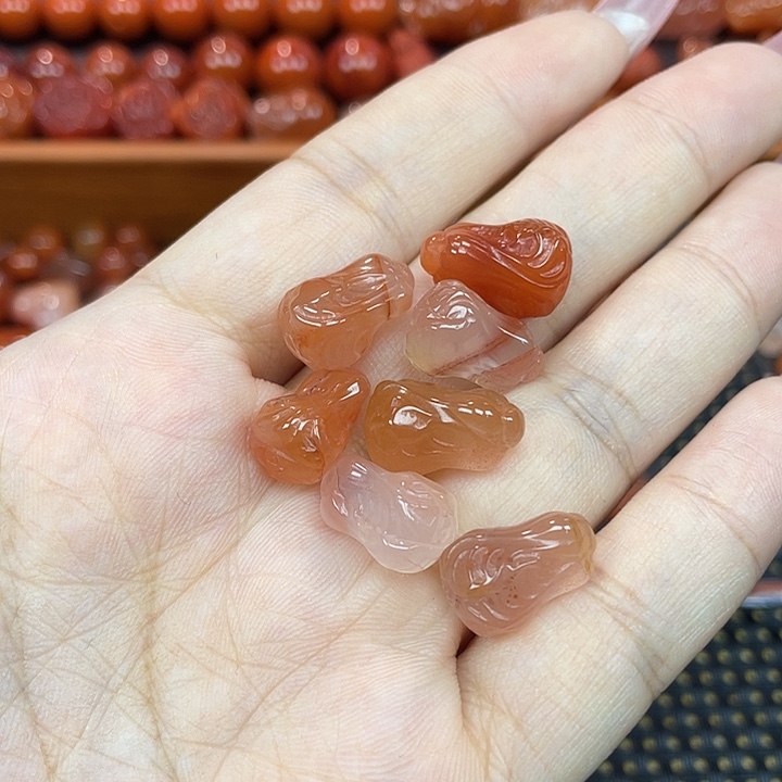 玛瑙/玉髓未镶嵌颈饰白菜