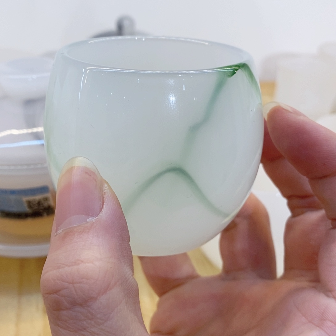 漂绿色琉璃主人杯