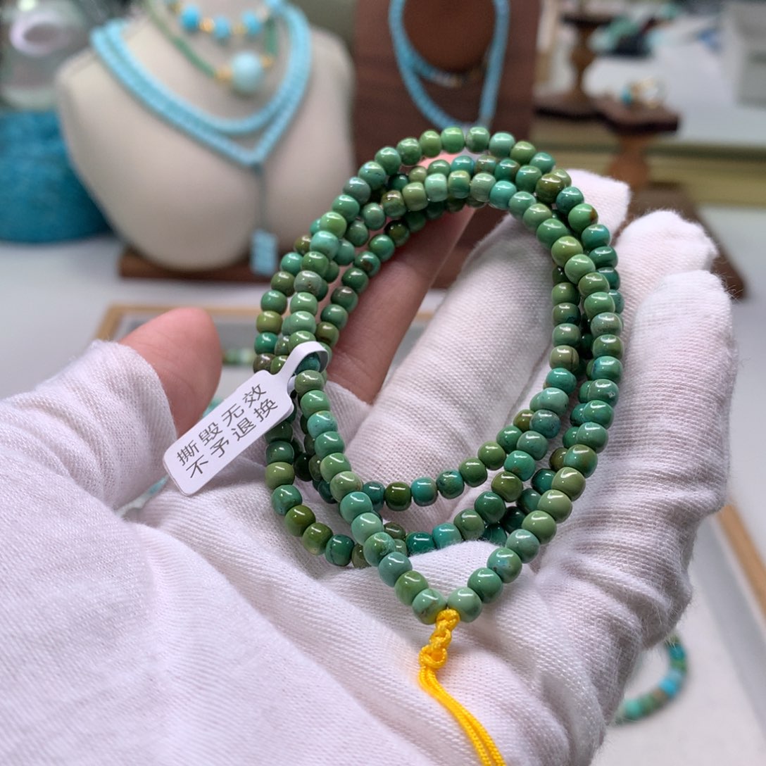 绿松石配饰未镶嵌