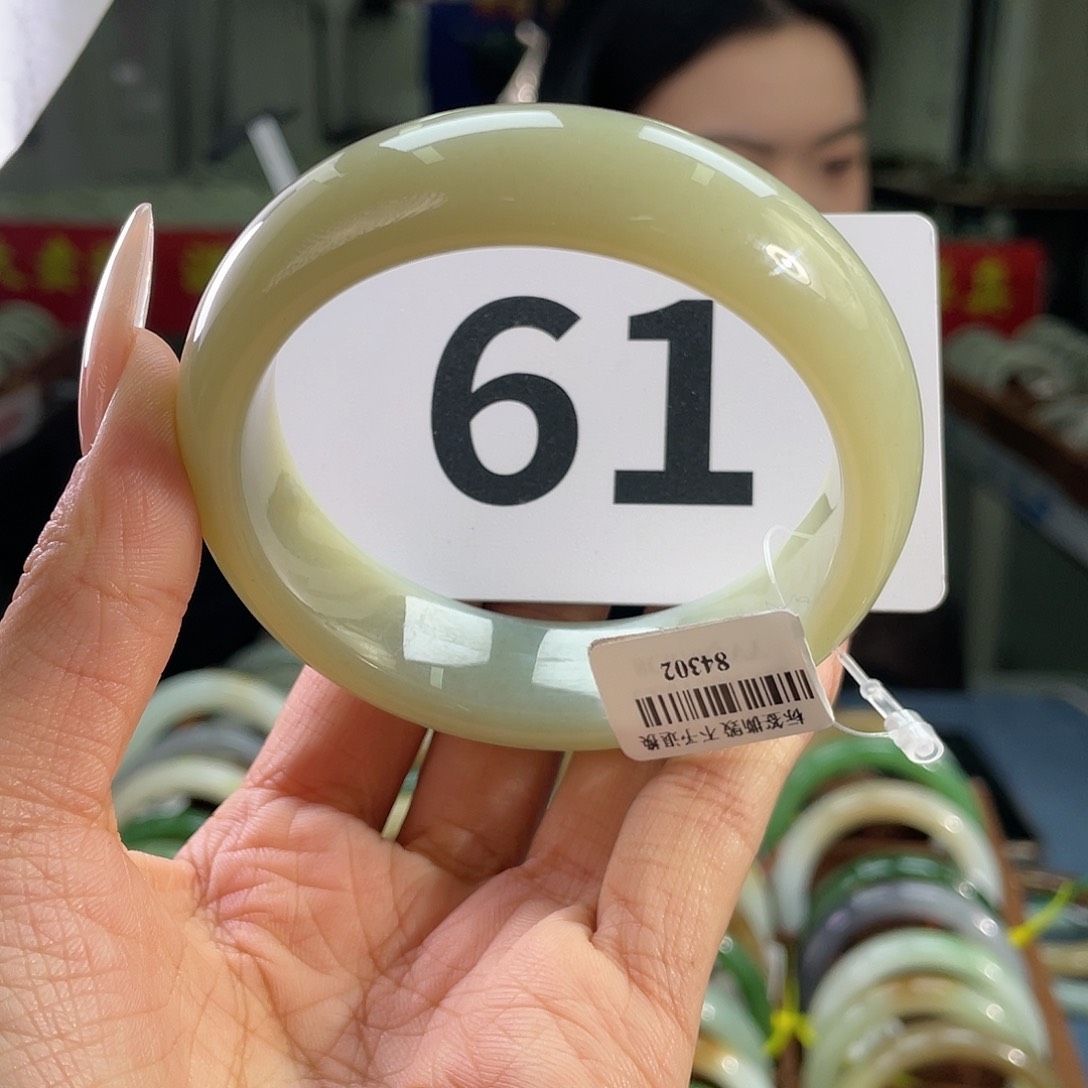 和田玉手镯未镶嵌61