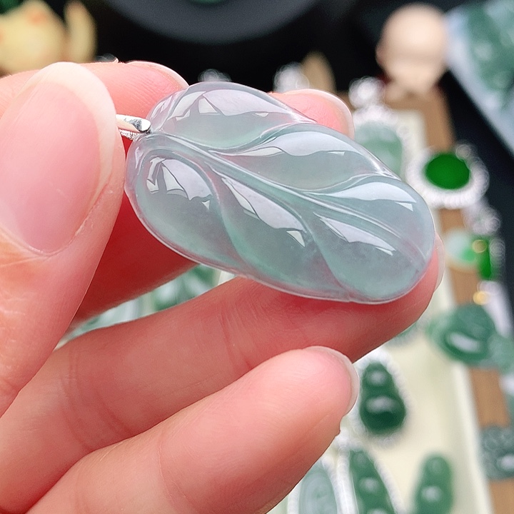 颈饰银S925镶嵌翡翠吊坠