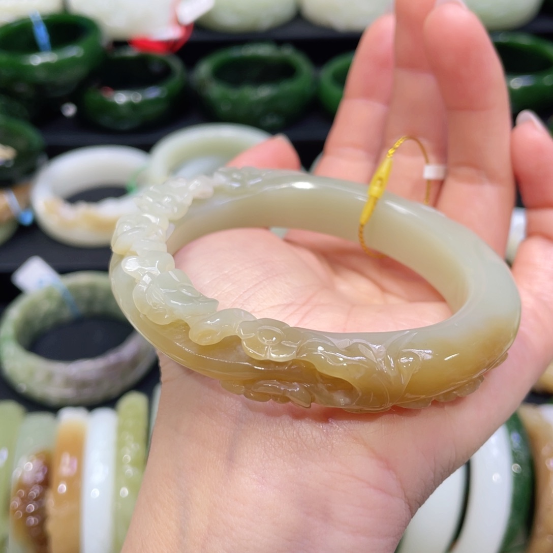 未镶嵌手镯和田玉49