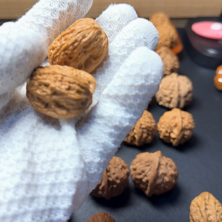 橄榄核把件L*2野生鸡心麻核桃