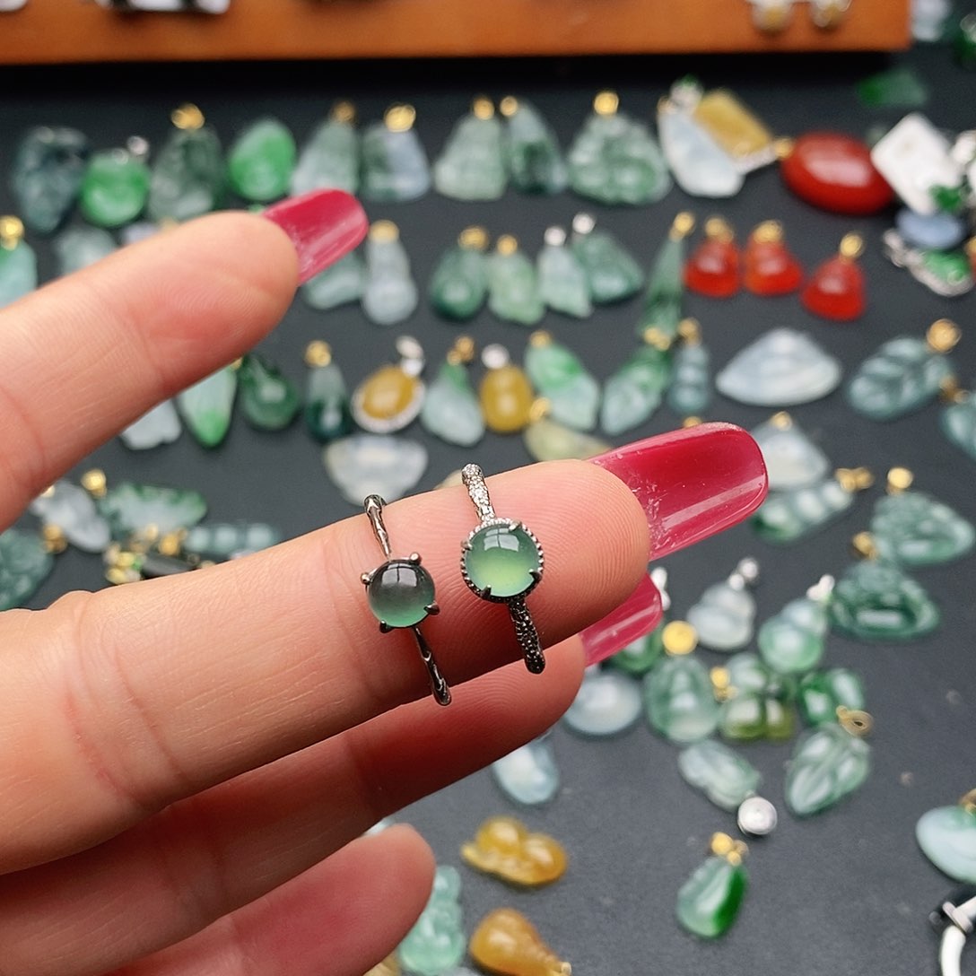 翡翠戒指银S925镶嵌戒指