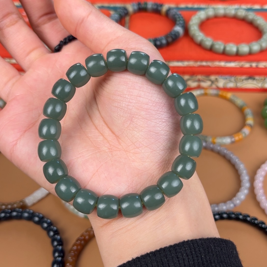 和田玉（糖玉）未镶嵌颈饰