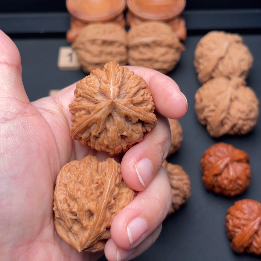 晴***里把件桃核文山25.072