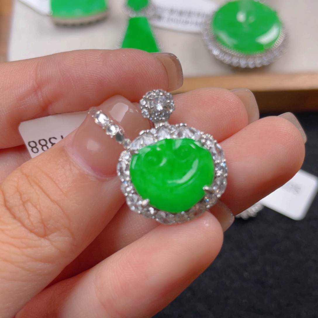 翡翠颈饰银S925镶嵌n n n n n k