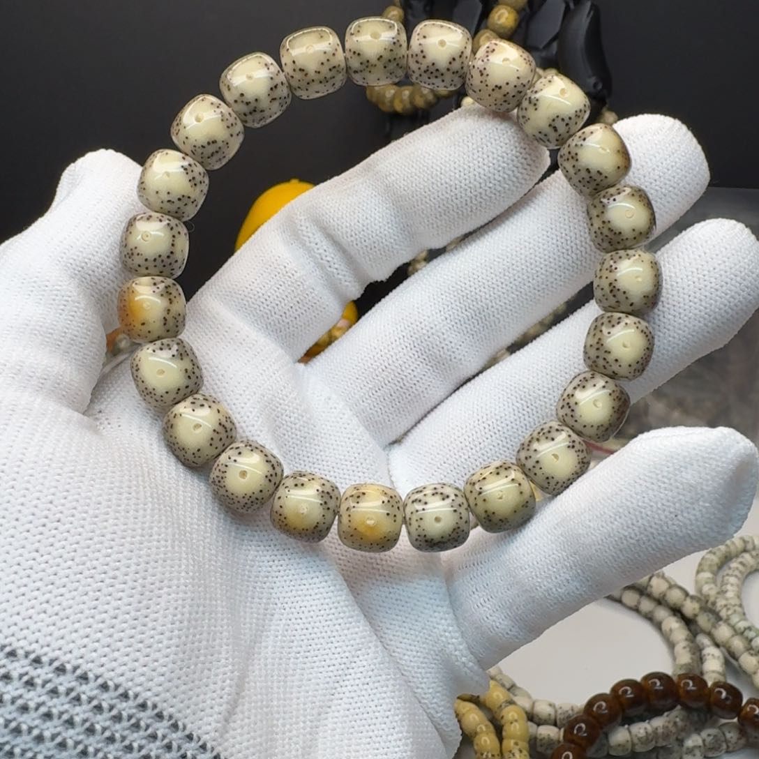 星月菩提手串大眼睛黄金瞳单圈