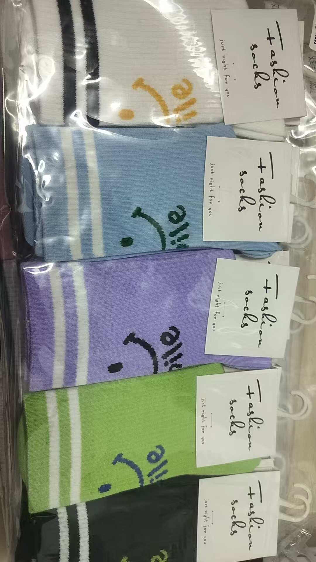 中筒防滑印花运动风女笑脸中筒袜防汗长筒袜防摩擦