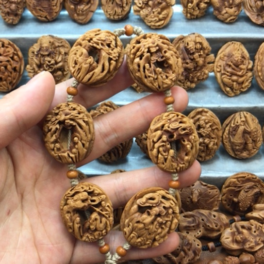 桃核吊坠桃核雕刻材质