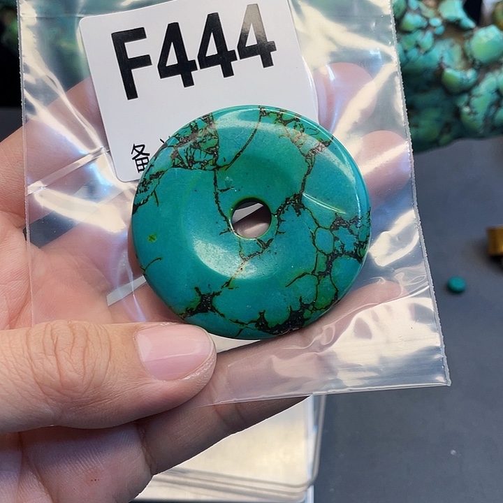 湖北十堰原矿绿小松