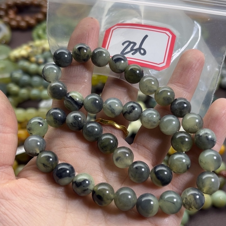 蛇纹石玉未镶嵌手链