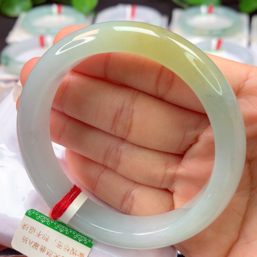 【闪购商品】翡翠手镯未镶嵌天然翡翠手镯