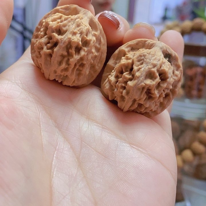 【闪购商品】文玩核桃把件31天地