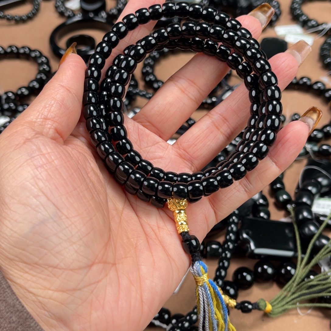 和田玉未镶嵌手串