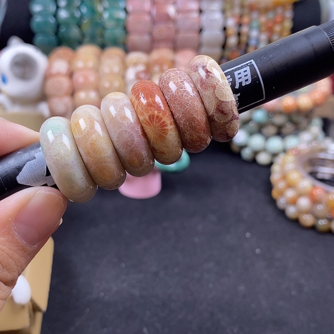 k****硅化珊瑚（珊瑚玉）未镶嵌戒圈