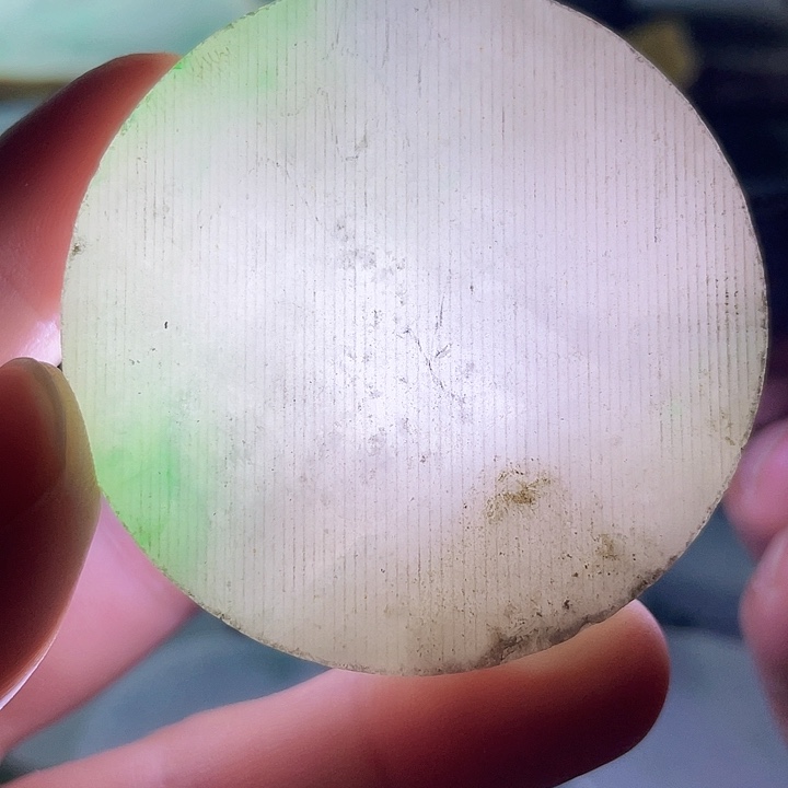 翡翠颈饰未镶嵌毛料69