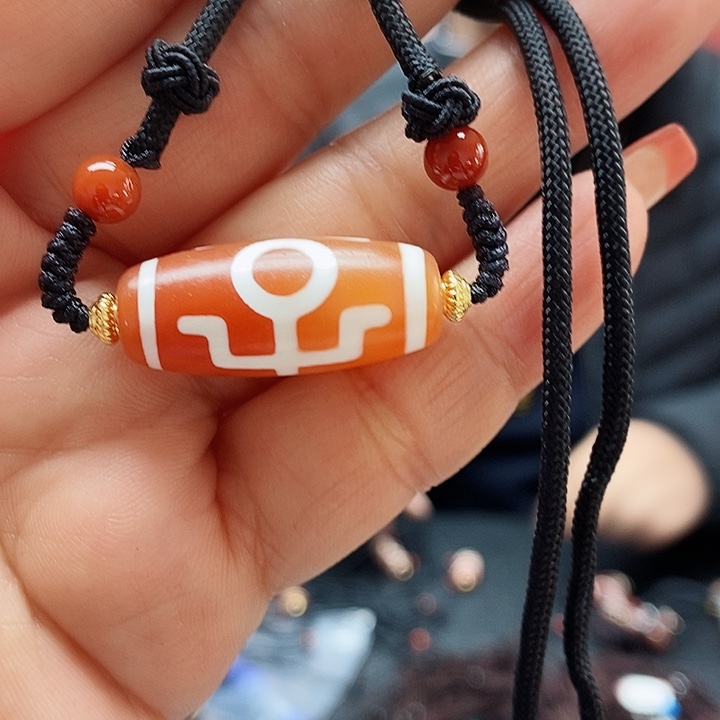 玛瑙/玉髓颈饰合金