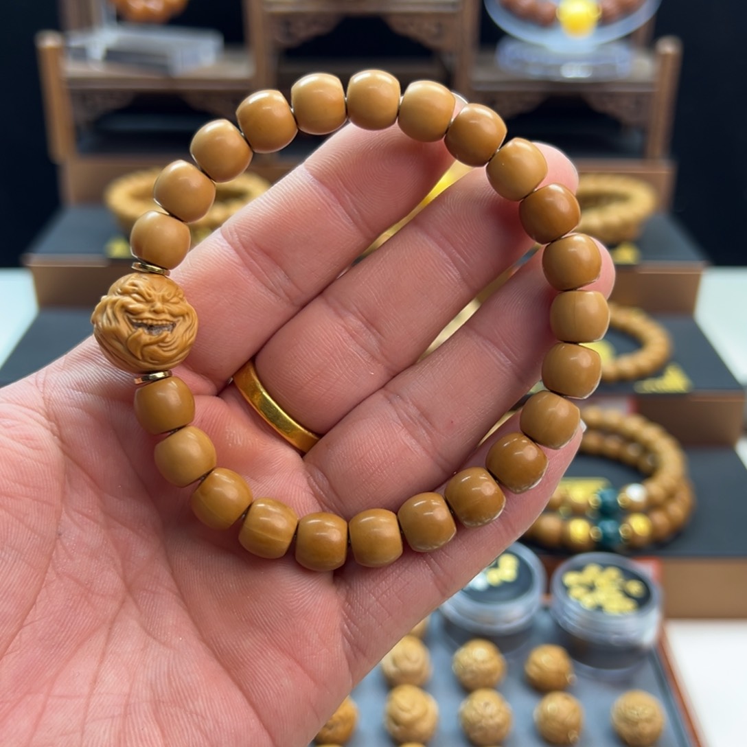 猴头核桃手串微微瑕光珠直切➕舔僧24号