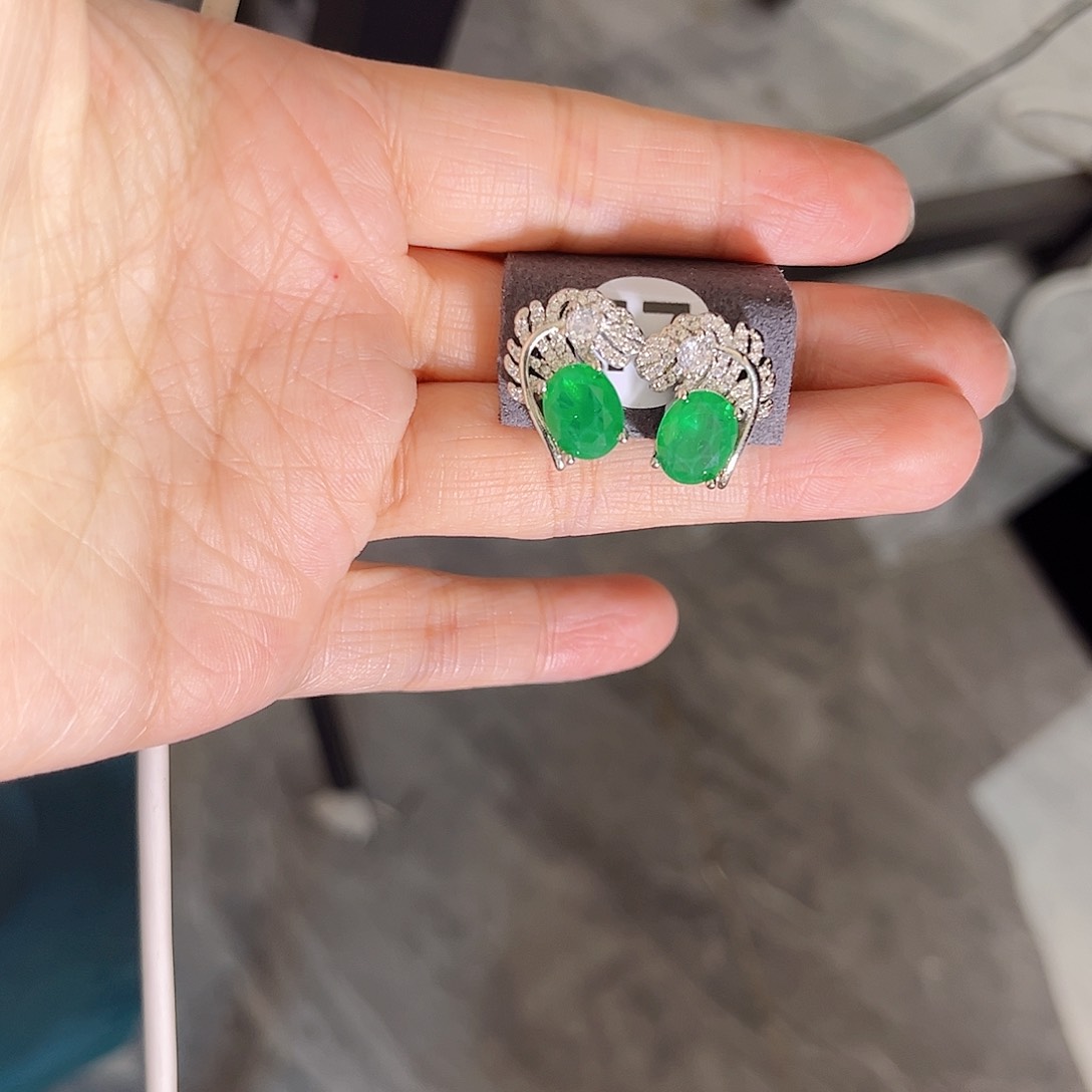 银S925镶嵌耳饰祖母绿