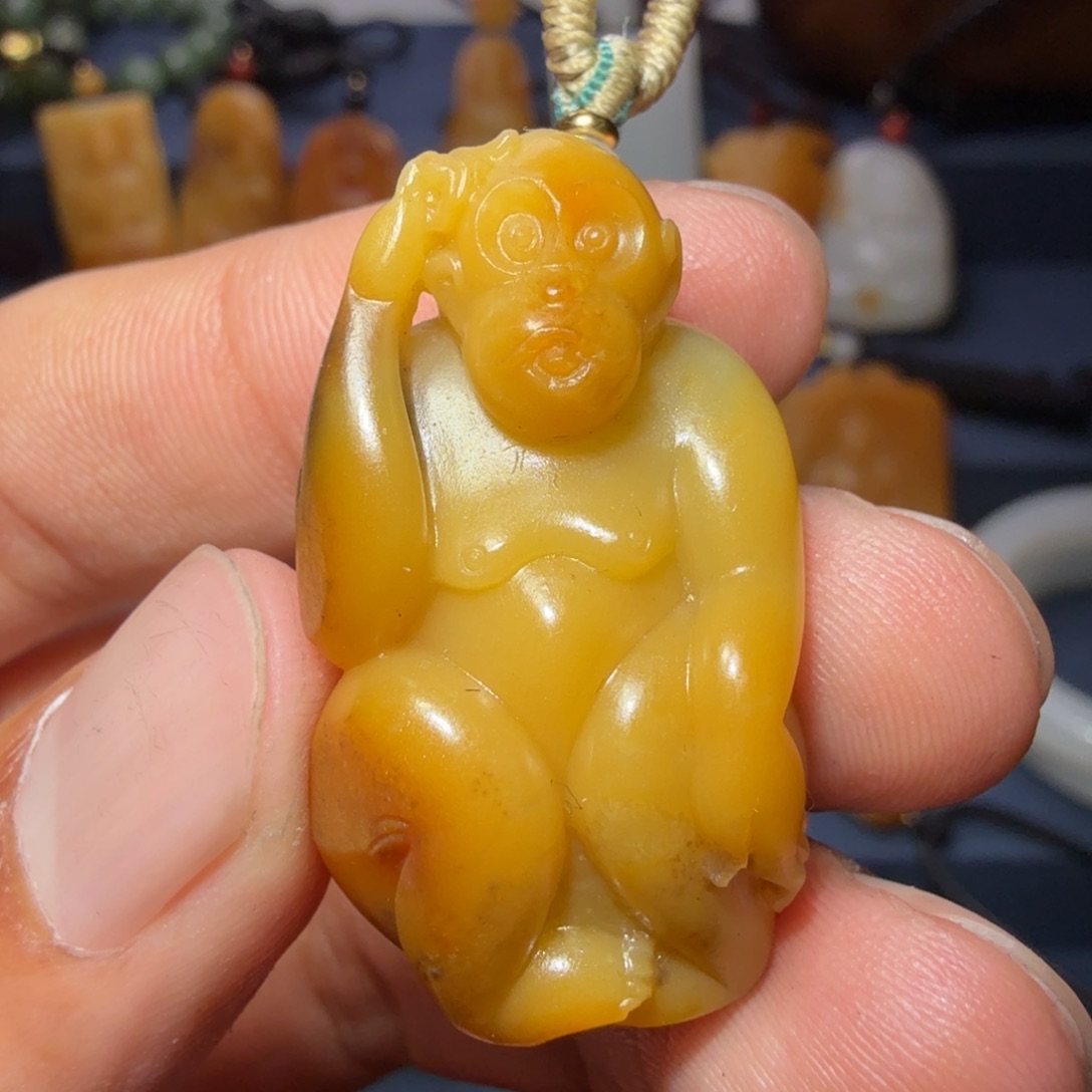 和田玉颈饰未镶嵌