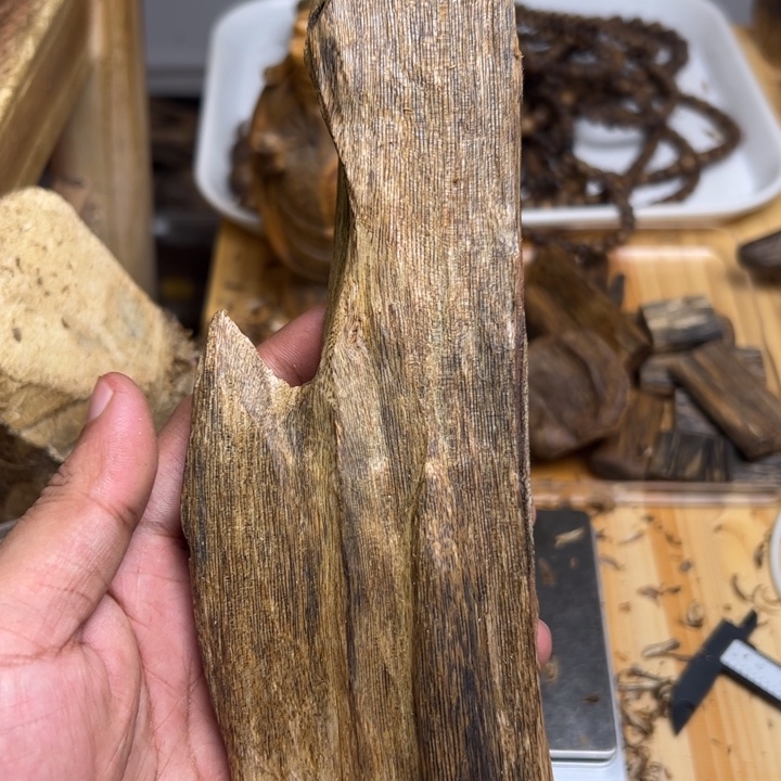 沉香碎屑沉香81克