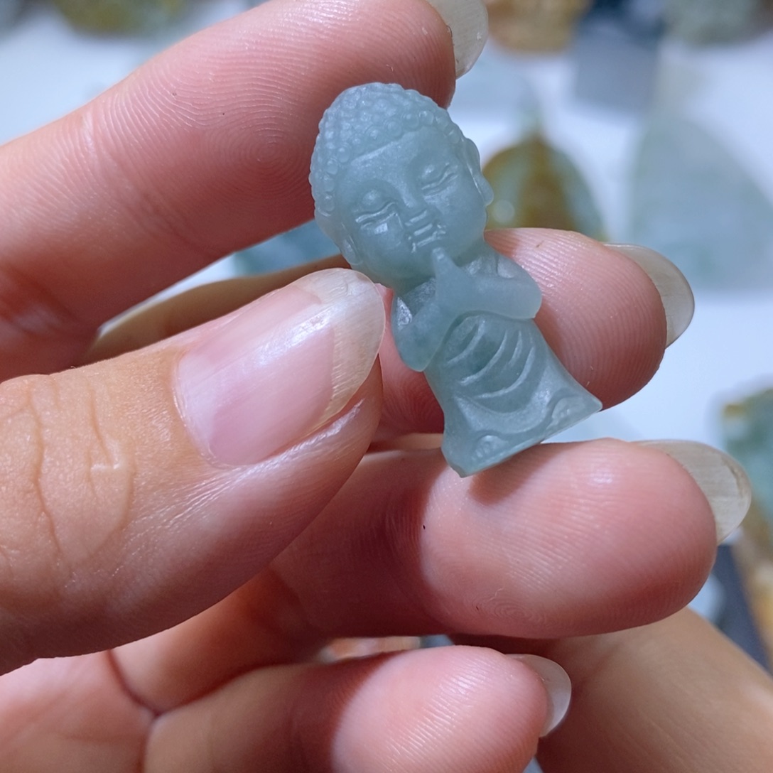 未镶嵌定制翡翠毛货