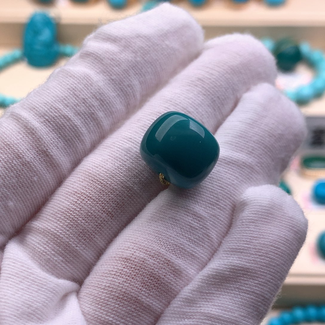 未镶嵌绿松石珠宝奇石14.5−11.7