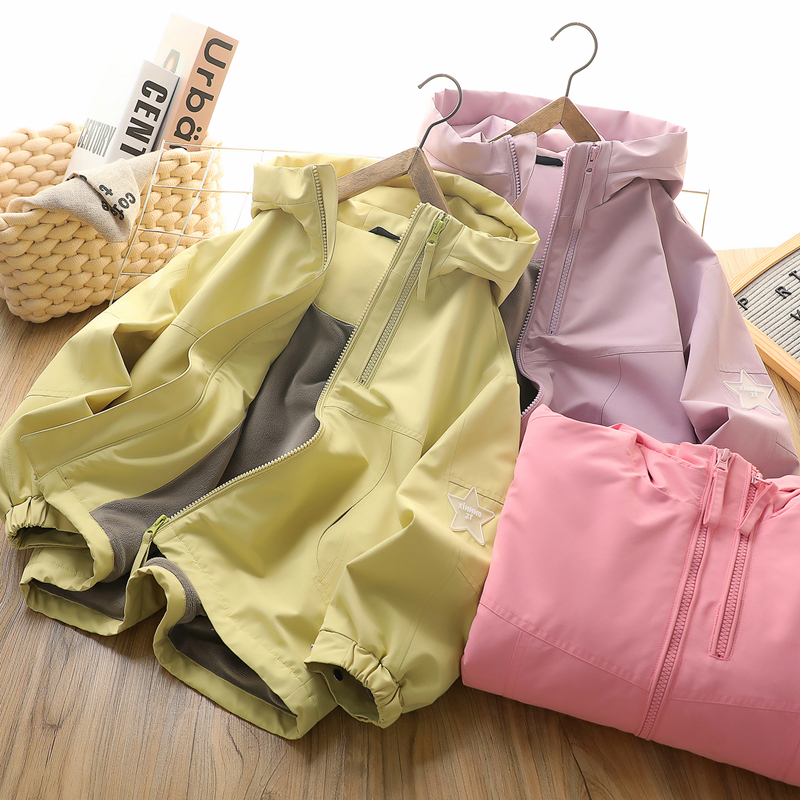 儿童春季新款休闲户外服中大童纯色百搭冲锋衣男女童宽松保暖外套