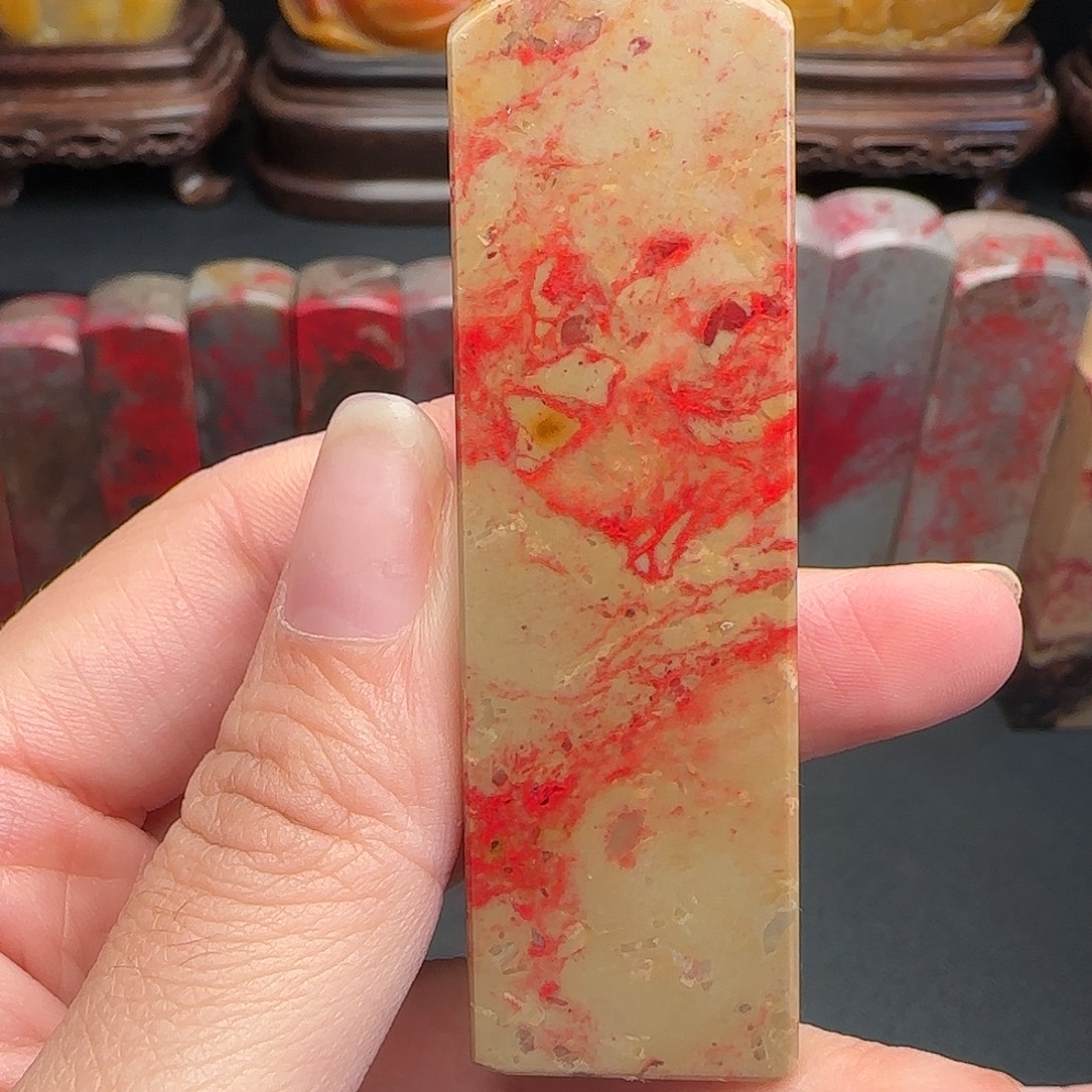 昌化石昌化鸡血石