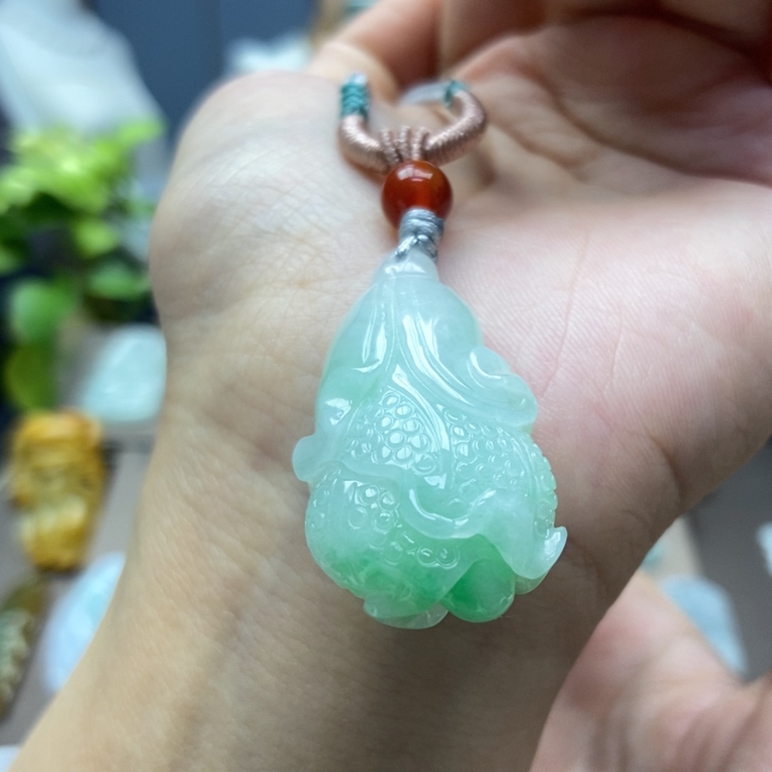 翡翠未镶嵌颈饰吊坠19