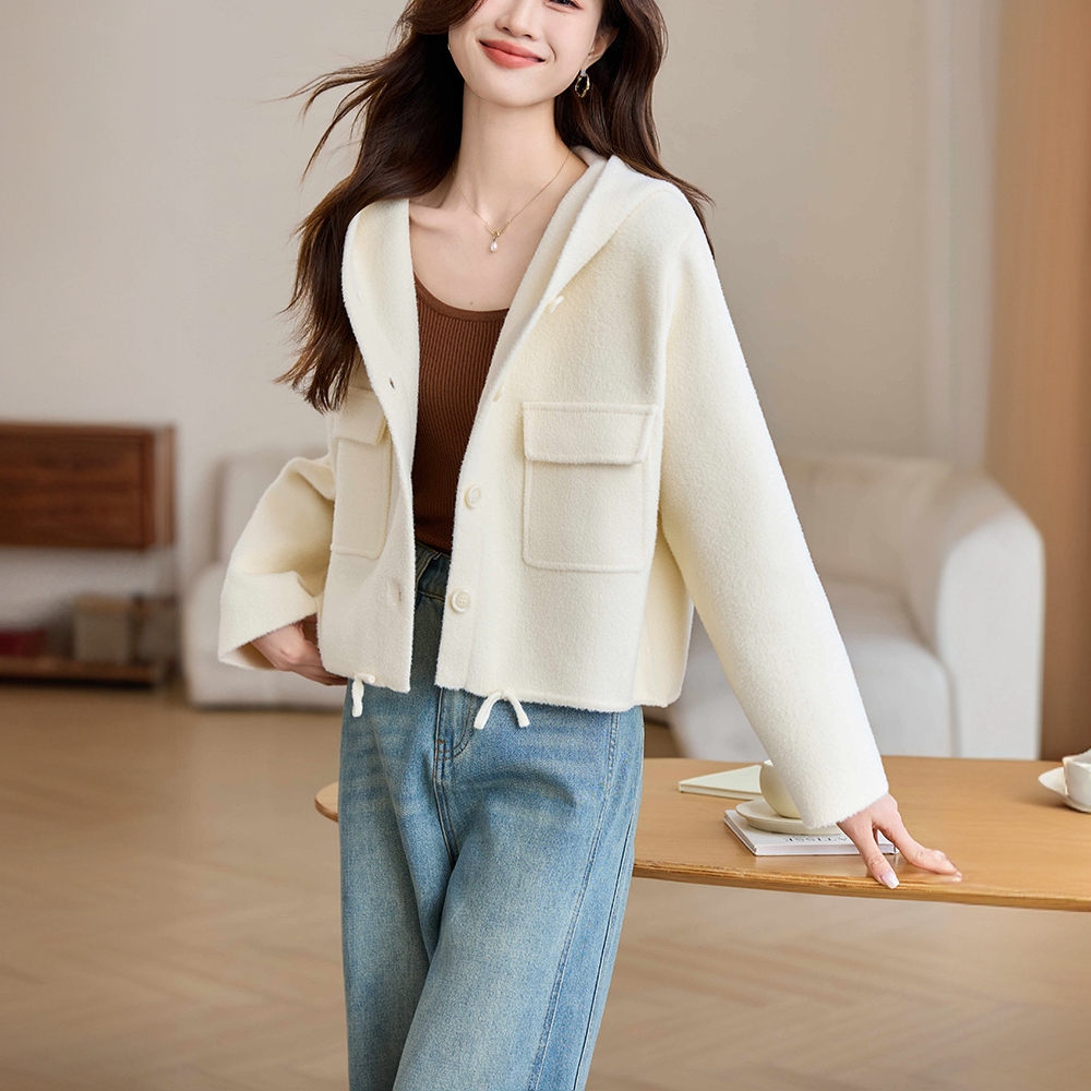 连帽针织开衫女短款2025春秋新款宽松显瘦别致毛呢毛衣外套高级感