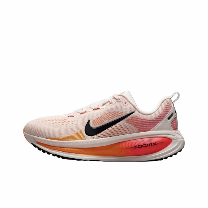 NIKE/耐克女子W NIKE VOMERO 18人生跑鞋 HM6804-100