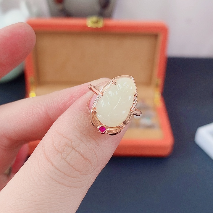 和田玉戒指银S925镶嵌