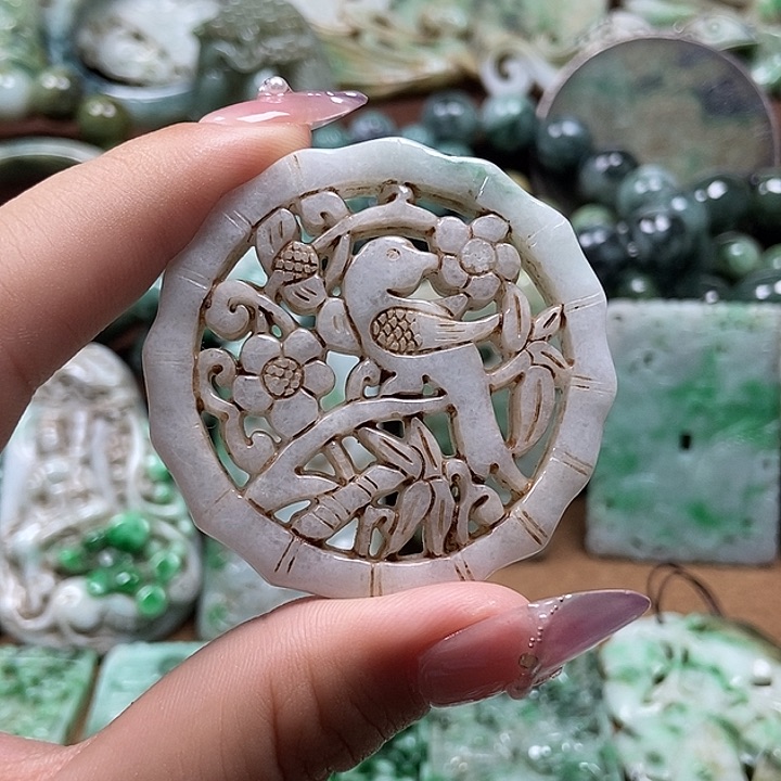 翡翠未镶嵌颈饰000000000000