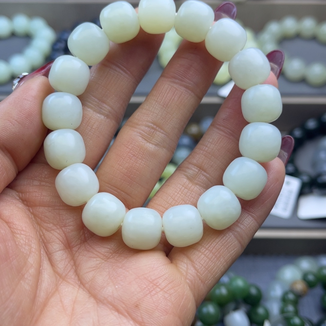 和田玉手链未镶嵌