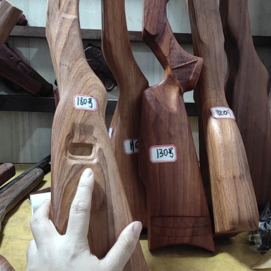 u***0非洲紫檀（红花梨）