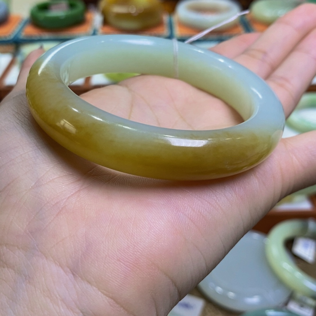 和田玉手镯未镶嵌新疆且末糖5657