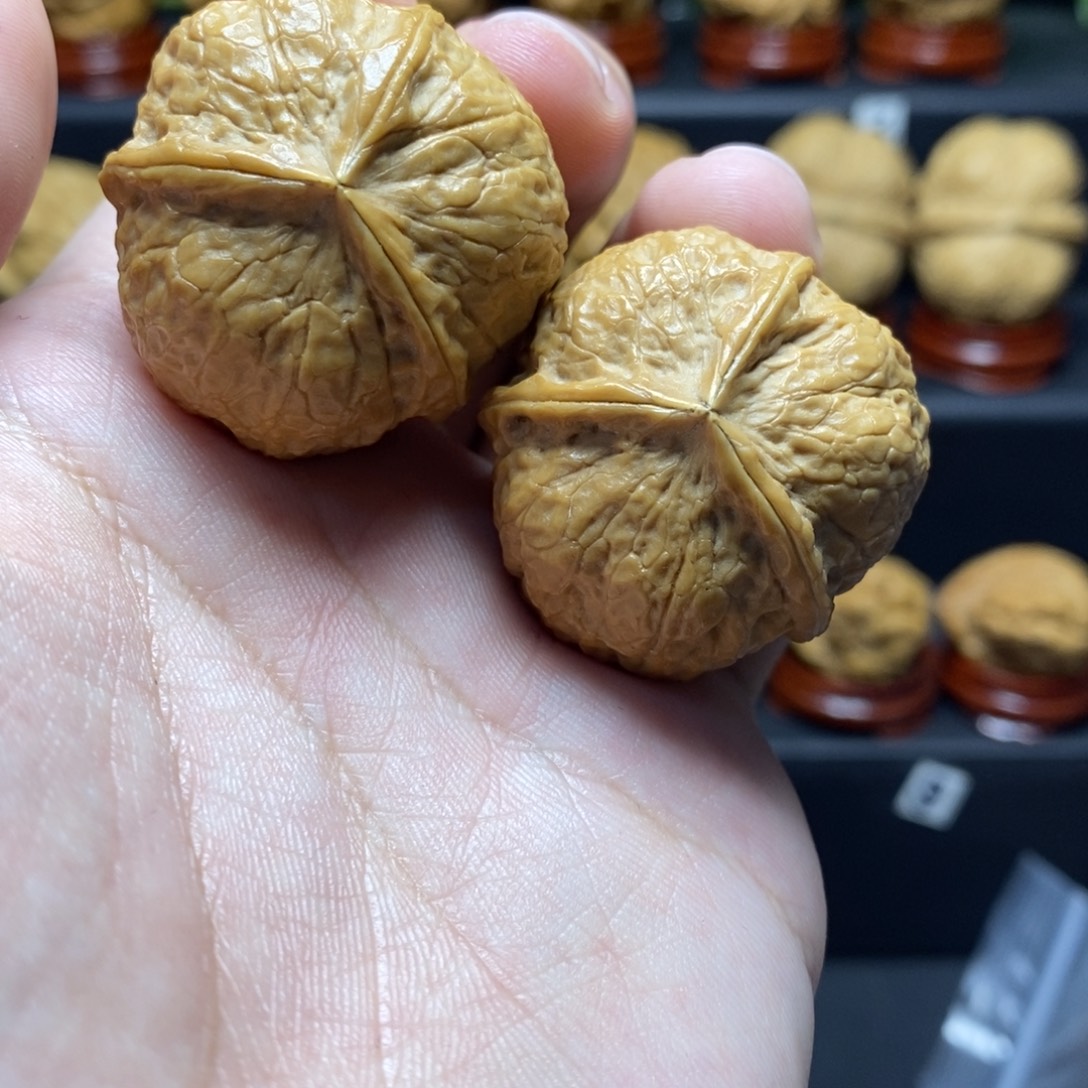 把件文玩核桃34三棱