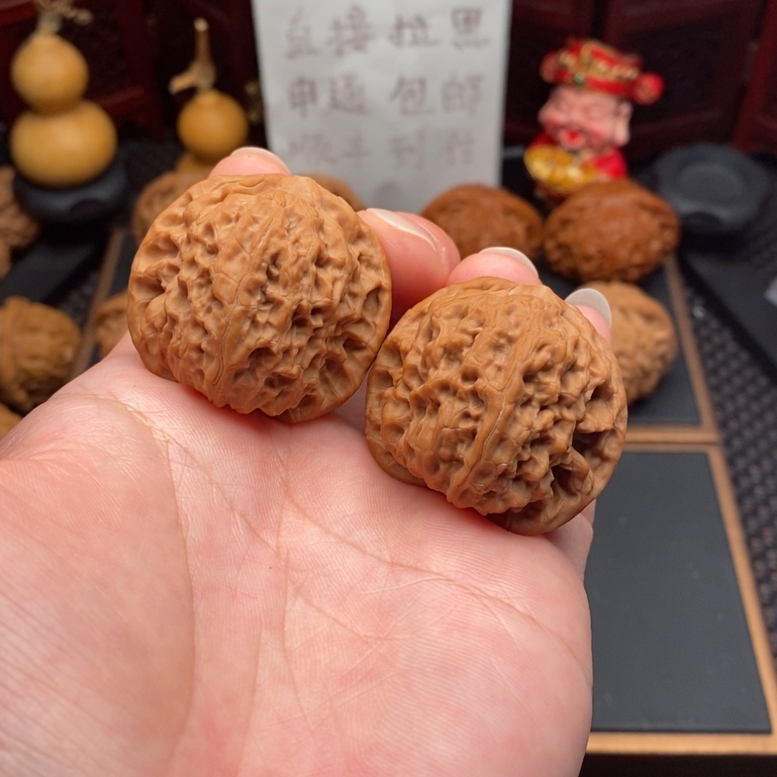 文玩核桃把件野生狮子头38尺