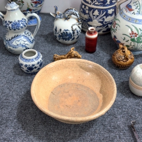 瓷片一个全手工制作龙泉碗